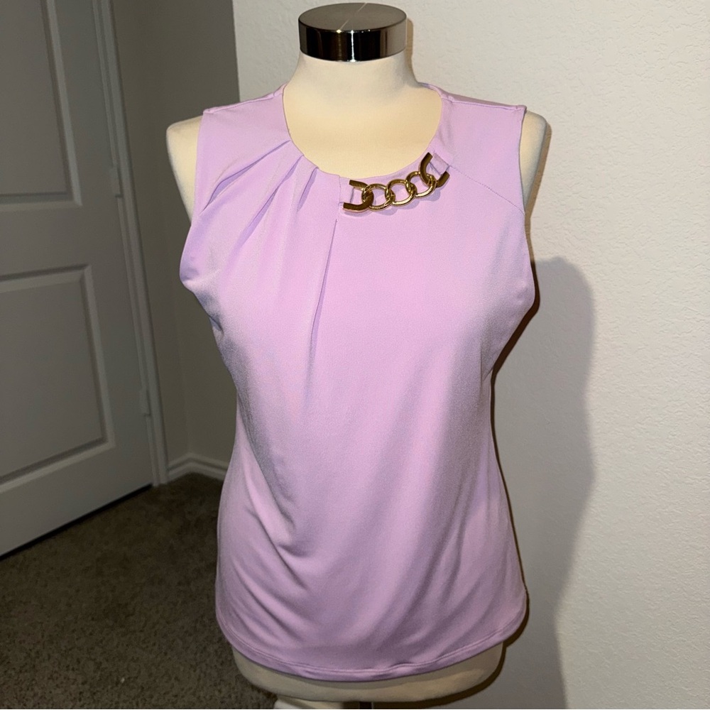 Lilac Sleeveless Top with Gold Chain